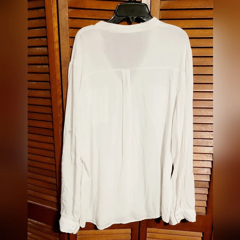 Spense Womens White Sheer Button Up Shirt. With 2 Front Pockets. Size XL - Picture 5 of 9